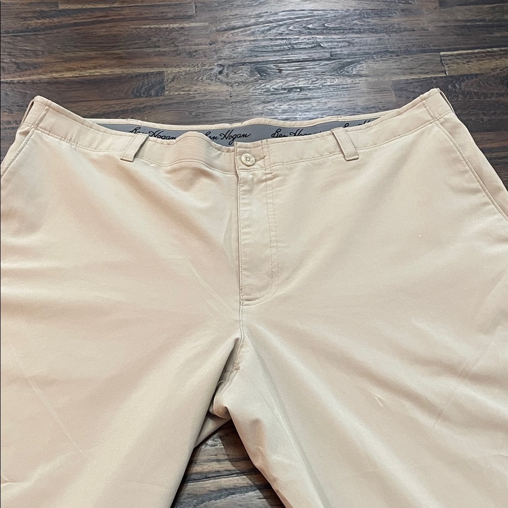 Ben Hogan  Men's Cream Chinos pants  40 x 30